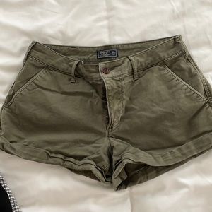 Abercrombie army shorts size 26